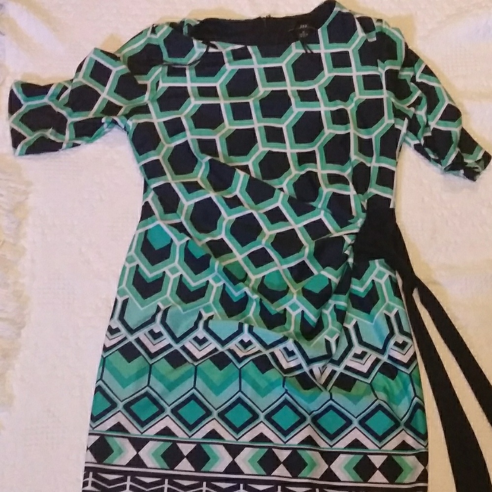 R&K NICE PRINT DRESS SIZE: M